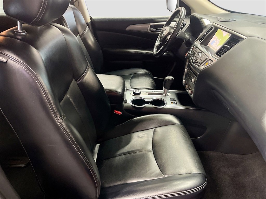 Used 2019 Nissan Pathfinder SL image 29
