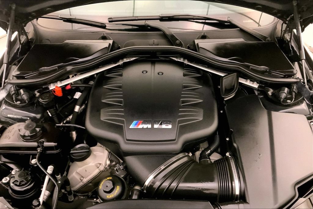 Used 2013 BMW M3 Convertible RWD image 9