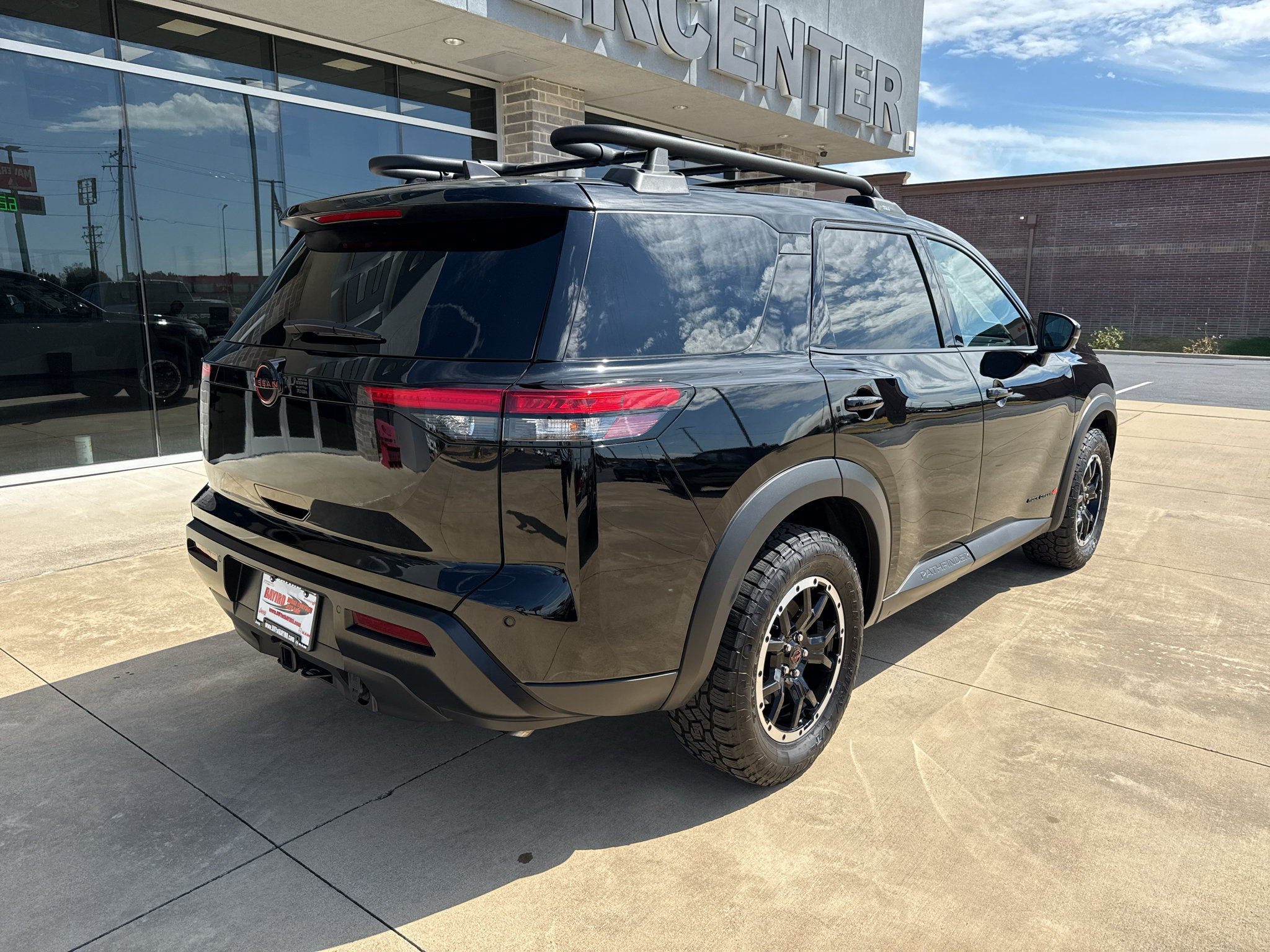 Used 2026 Nissan Pathfinder Rock Creek AWD/4WD image 7