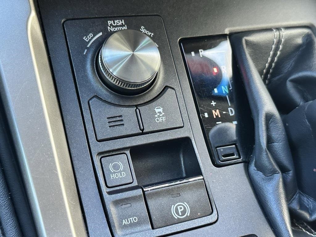 Used 2018 Lexus NX 300 FWD image 15