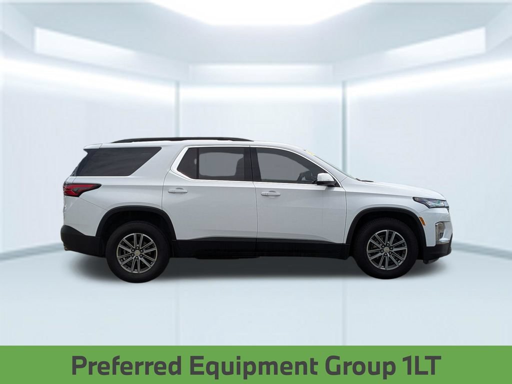 Used 2023 Chevrolet Traverse LT w/ LPO, Cargo Package FWD image 9