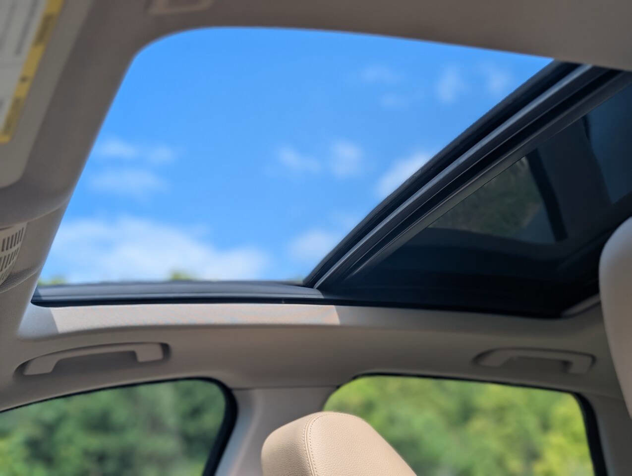 Used 2014 BMW 328i Gran Turismo xDrive image 9