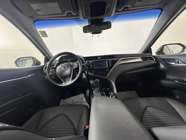 Used 2018 Toyota Camry SE image 17