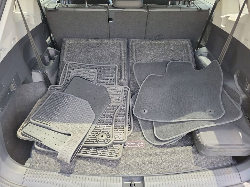 Used 2023 Volkswagen Tiguan SE FWD image 7