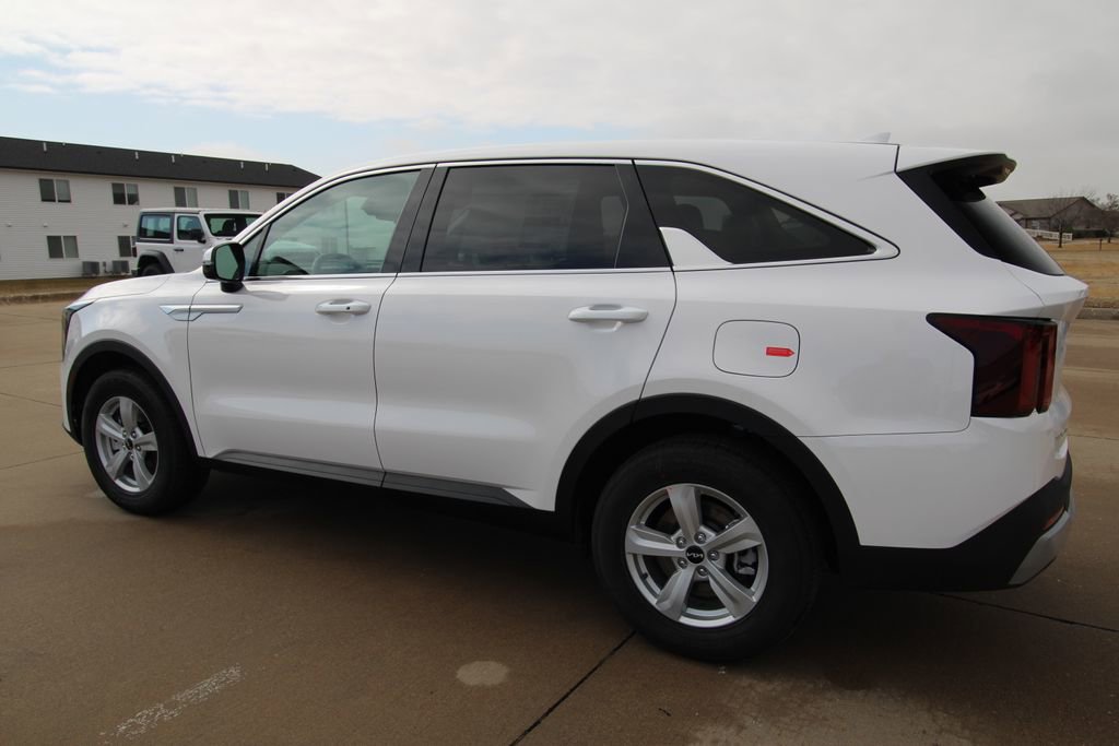 New 2026 Kia Sorento LX image 15