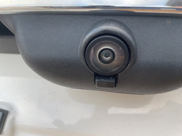 Used 2023 Ford Explorer XLT w/ Equipment Group 202A image 12