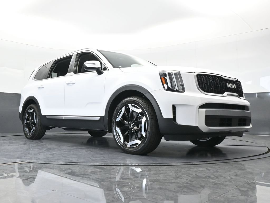 Used 2023 Kia Telluride EX image 67