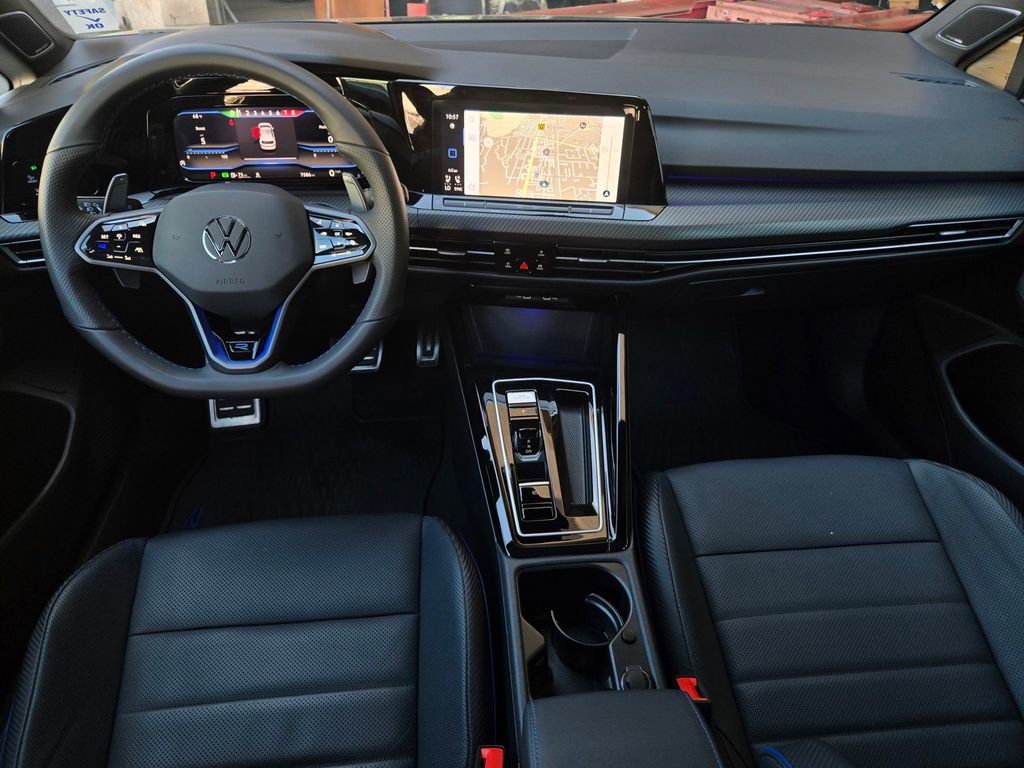 Used 2024 Volkswagen Golf R image 17