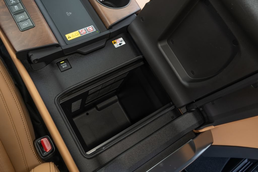 New 2026 Lexus LX 600 4WD w/ Luxury Package image 28