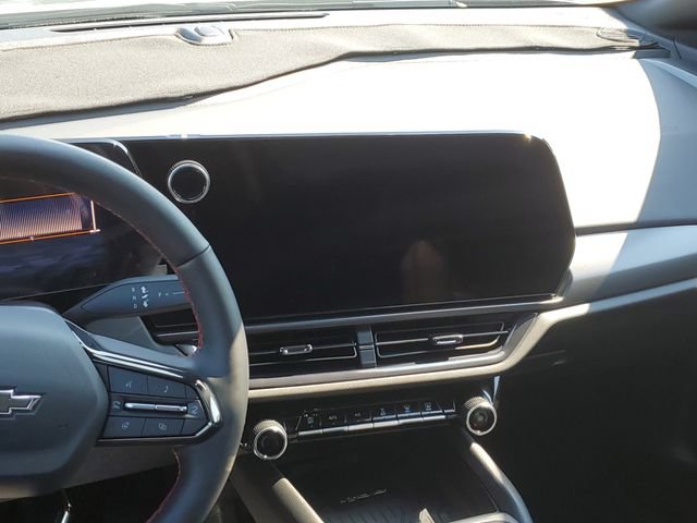 Used 2025 Chevrolet Equinox EV RS FWD image 26