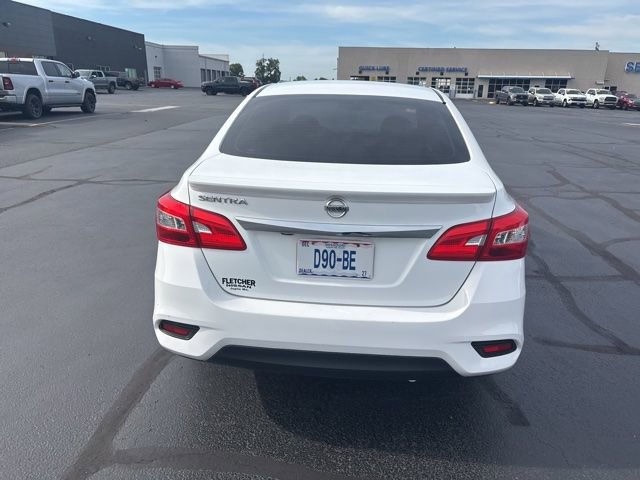 Used 2019 Nissan Sentra S w/ Appearance Package FWD image 11