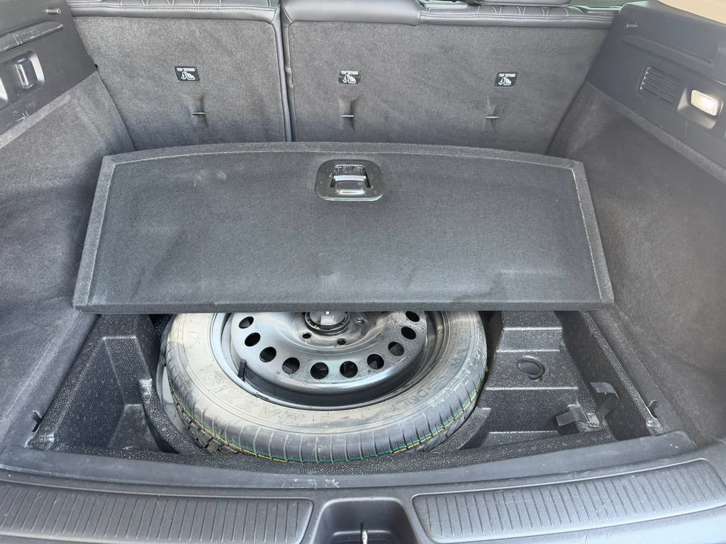 Used 2022 Buick Envision Avenir w/ Technology Package II AWD/4WD image 18