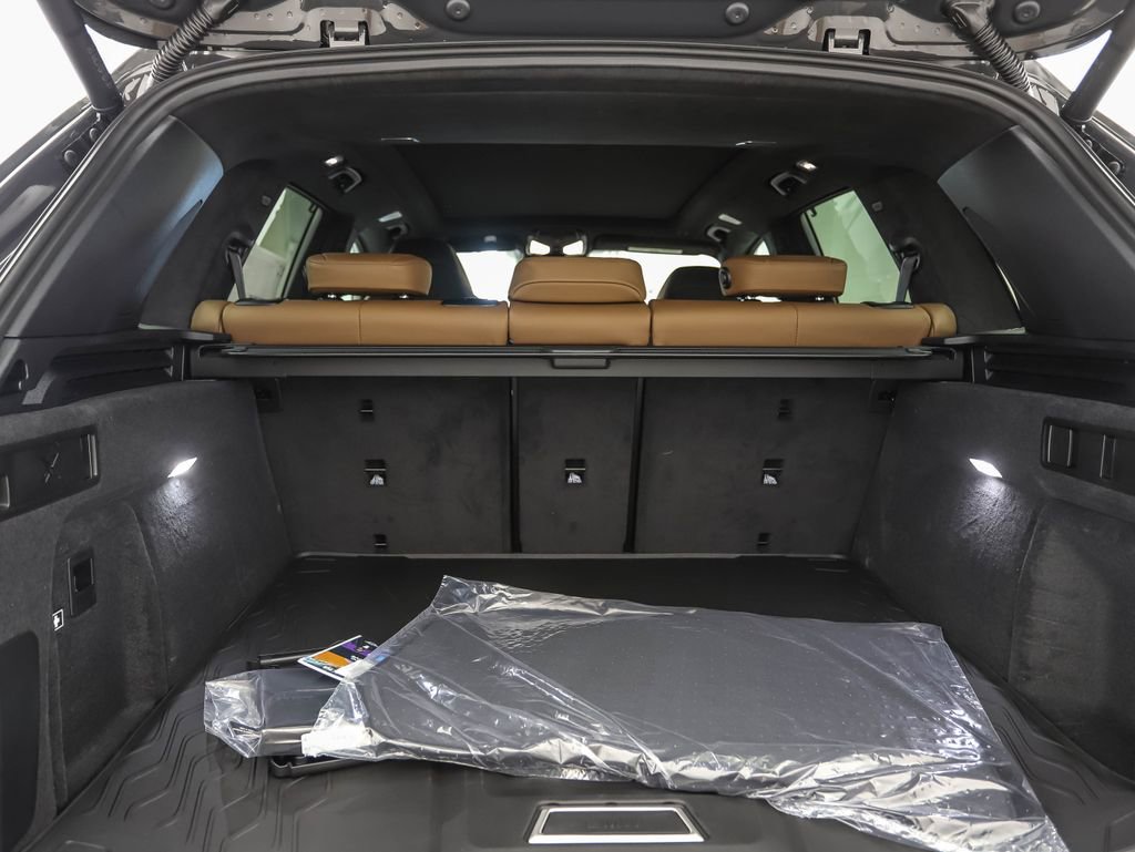 New 2026 BMW X5 M Competition w/ Executive Package image 24