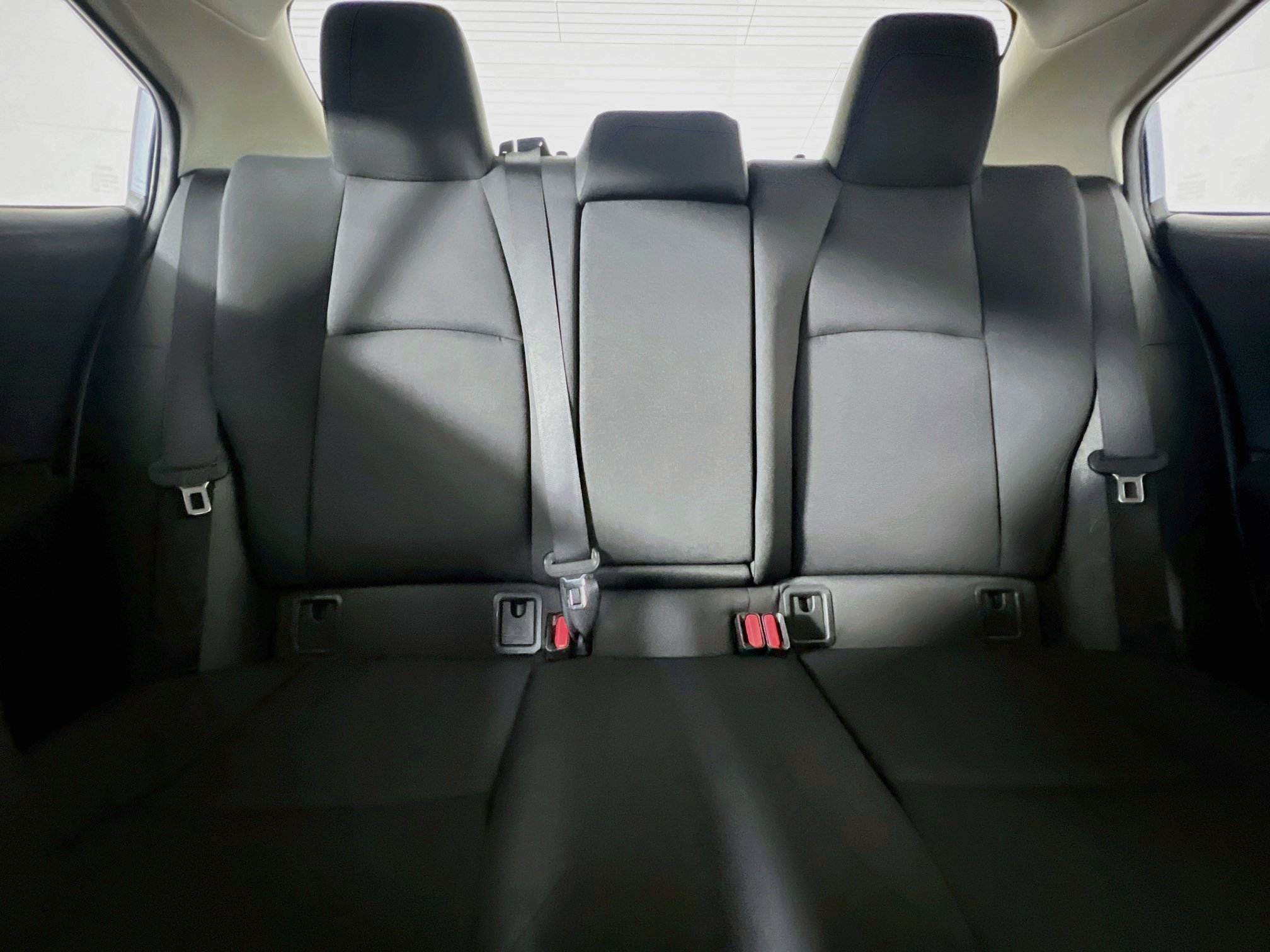 Used 2022 Toyota Corolla LE FWD image 32