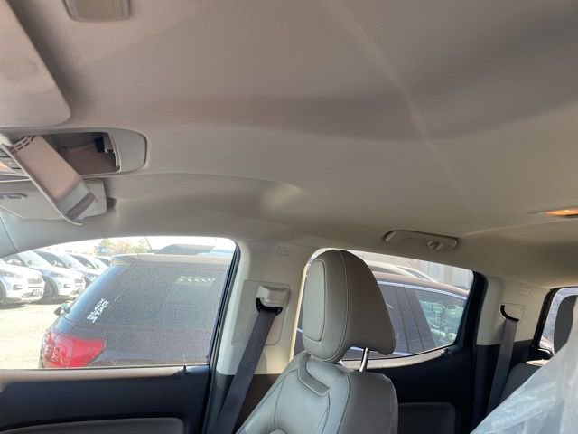 Used 2017 GMC Canyon SLT w/ Driver Alert Package image 16