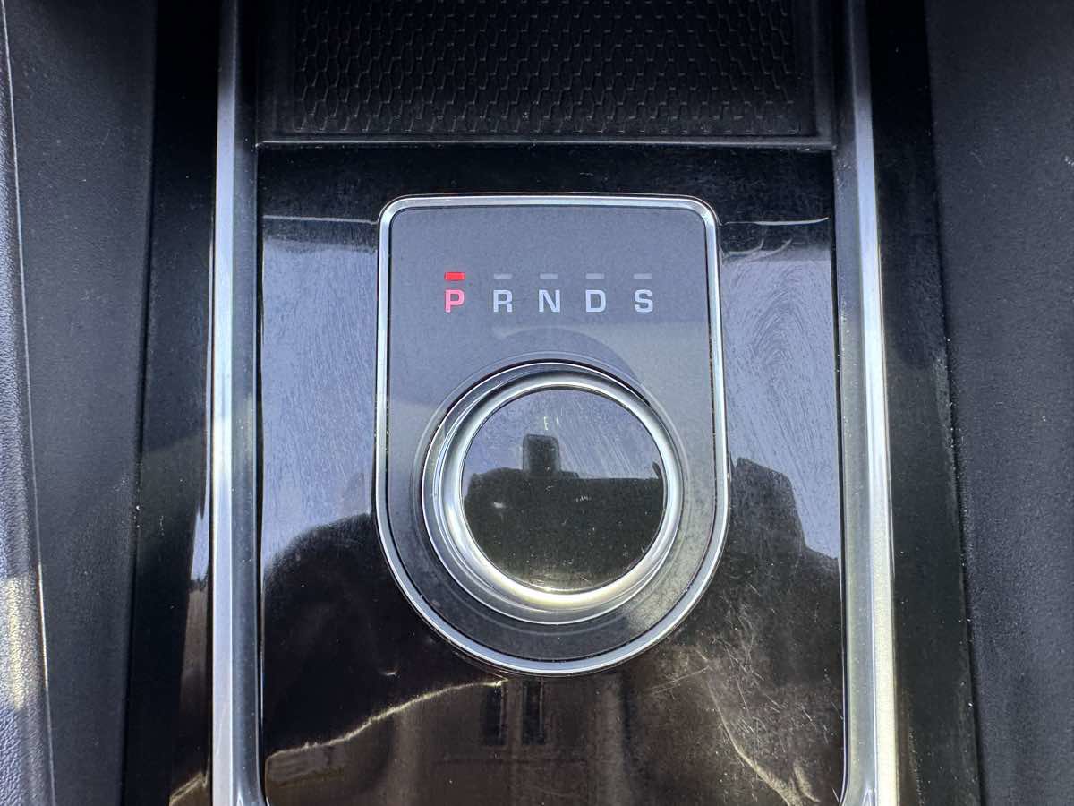 Used 2018 Jaguar F-PACE Prestige AWD/4WD image 18