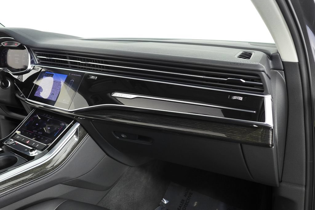 Used 2023 Audi Q7 2.0T Premium Plus w/ Premium Plus Package AWD/4WD image 14