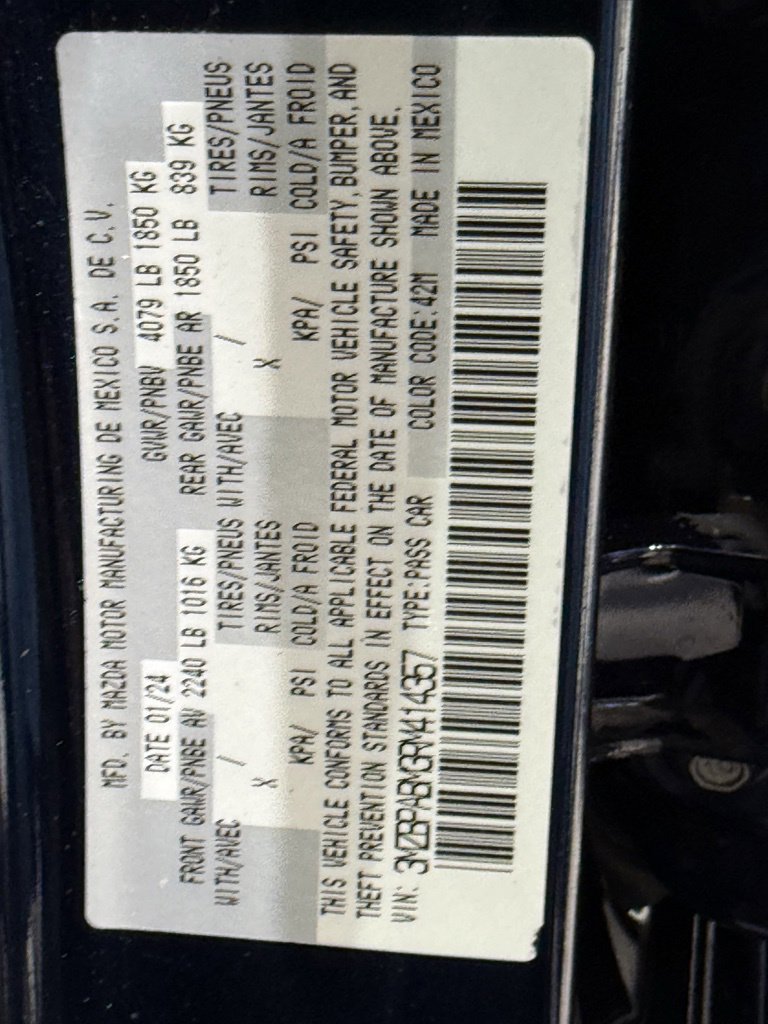 Used 2024 MAZDA MAZDA3 s image 39