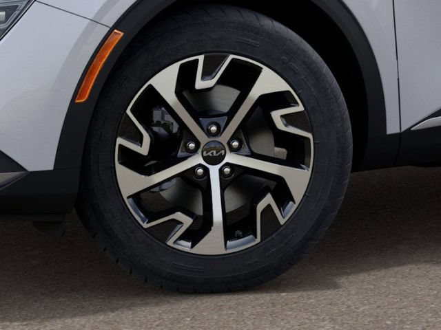 Certified 2025 Kia Sportage EX FWD image 9