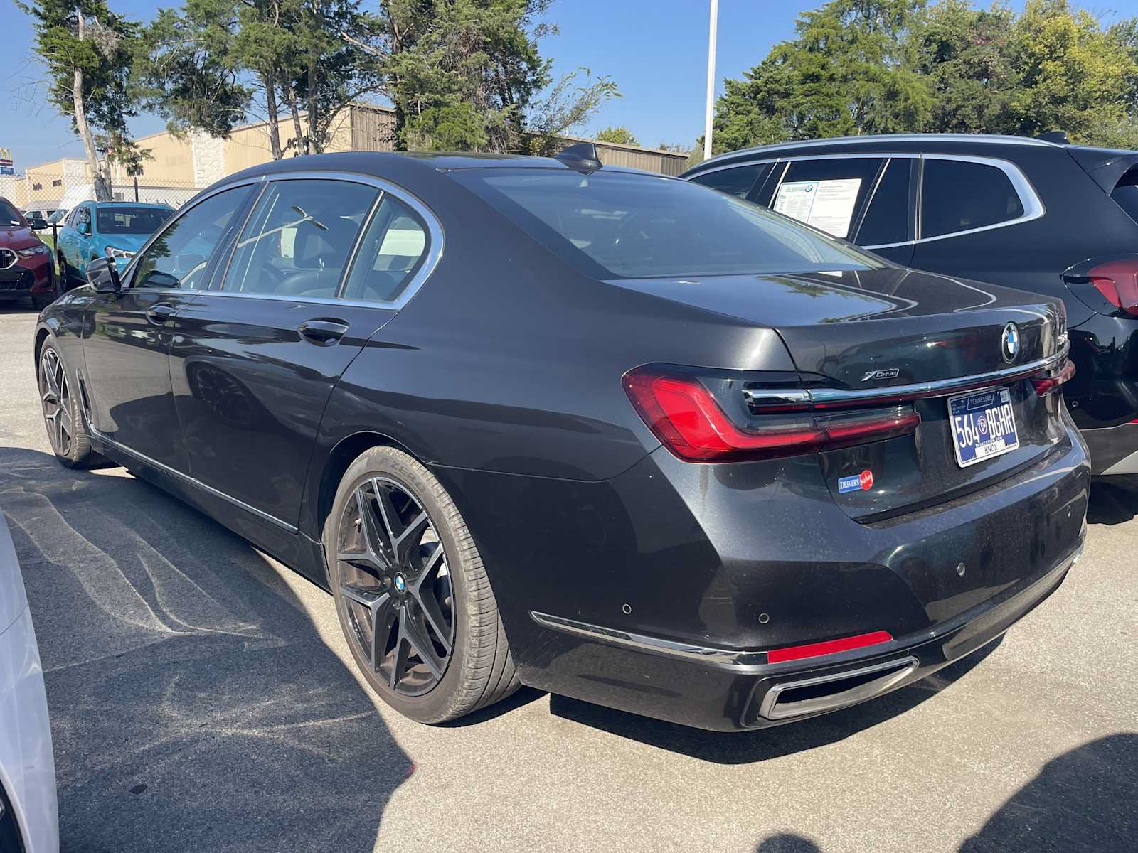 Used 2021 BMW 750i xDrive w/ Executive Package AWD/4WD image 4