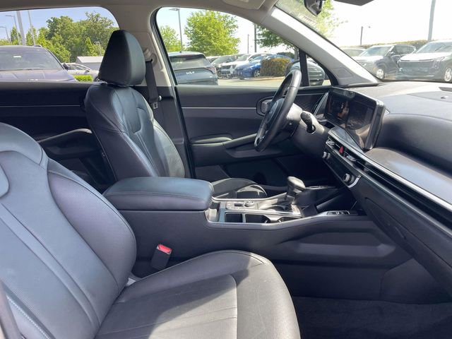 Used 2025 Kia Sorento EX FWD image 14