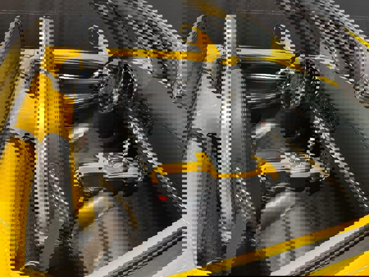 Used 2005 Chevrolet SSR w/ Preferred Equipment Group image 23