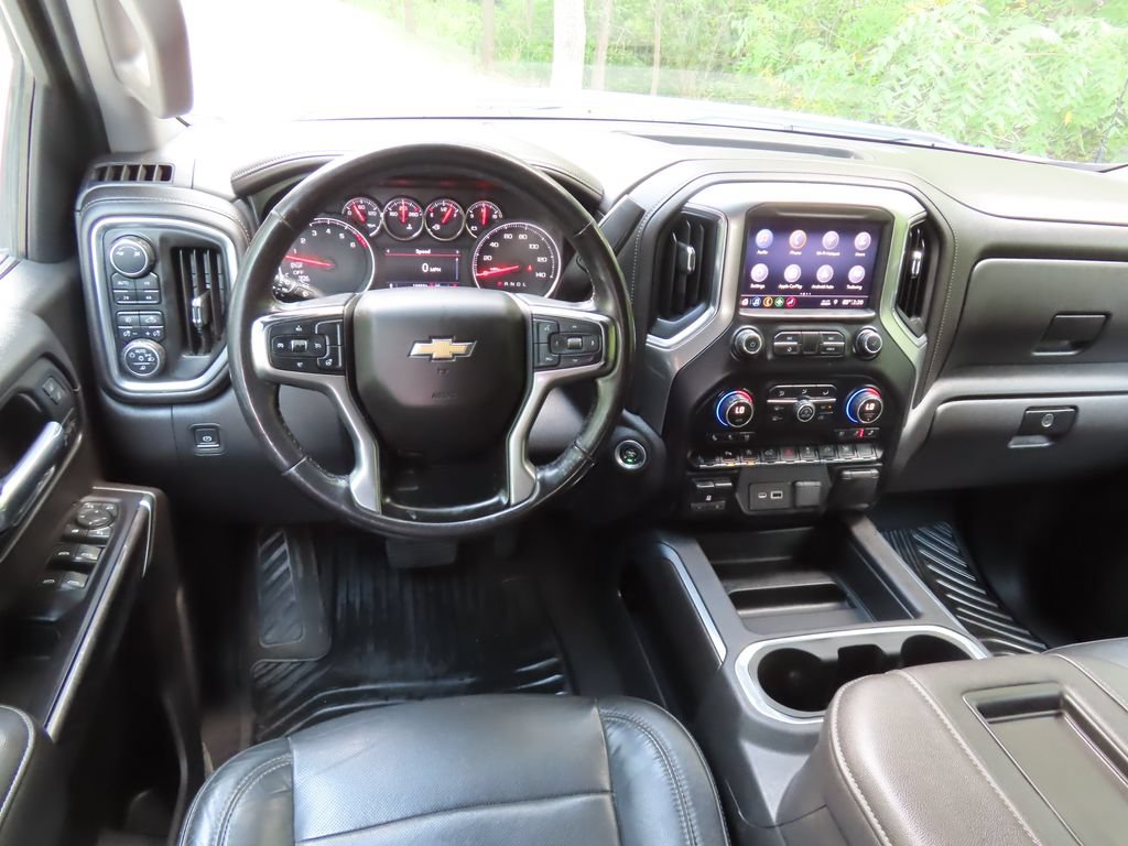 Used 2019 Chevrolet Silverado 1500 LTZ w/ LTZ Plus Package AWD/4WD image 4
