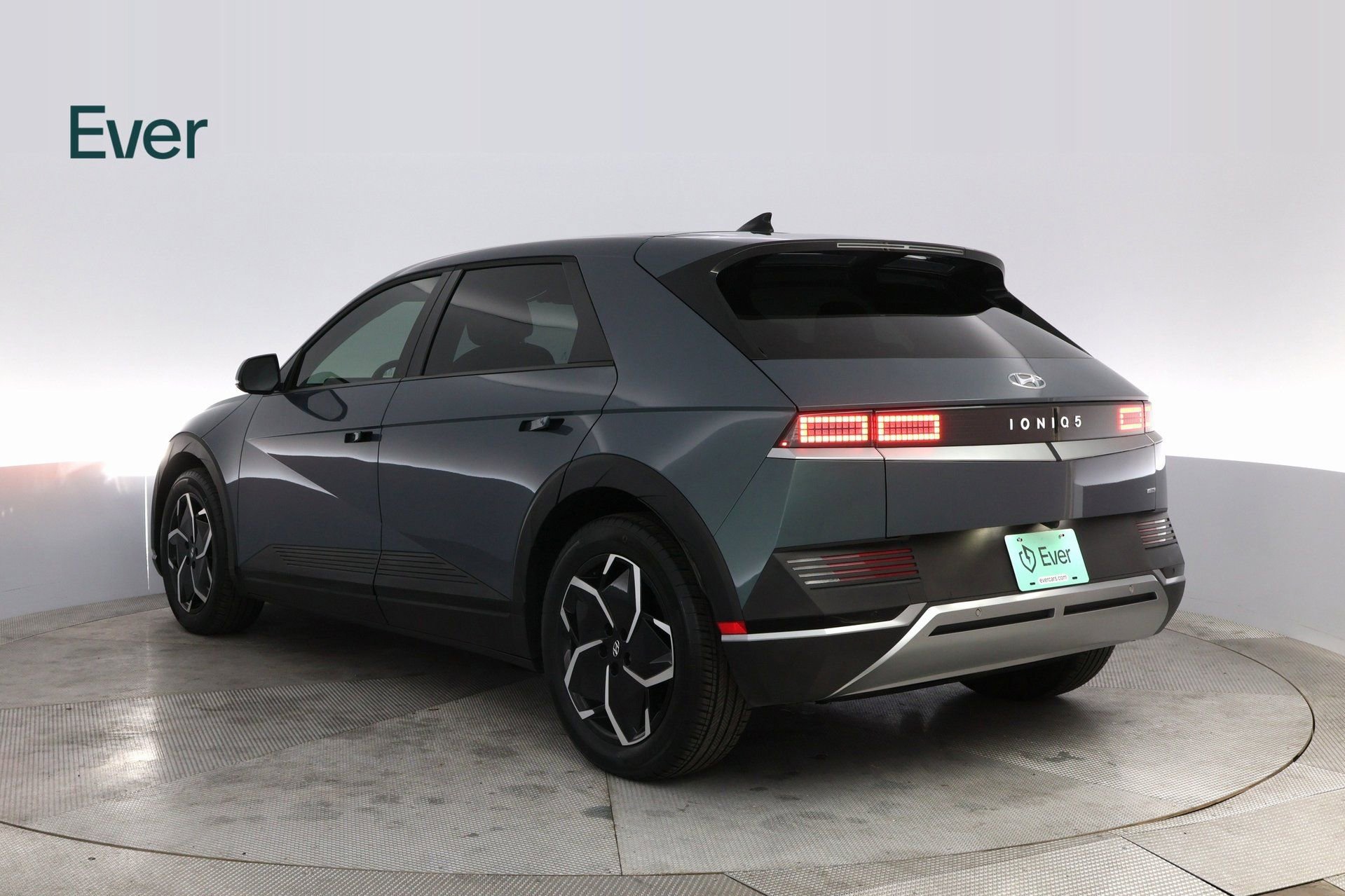 Used 2024 Hyundai Ioniq 5 SEL image 14