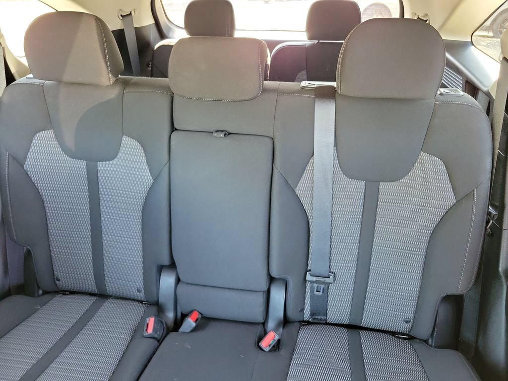 Used 2023 Kia Sorento LX FWD image 18