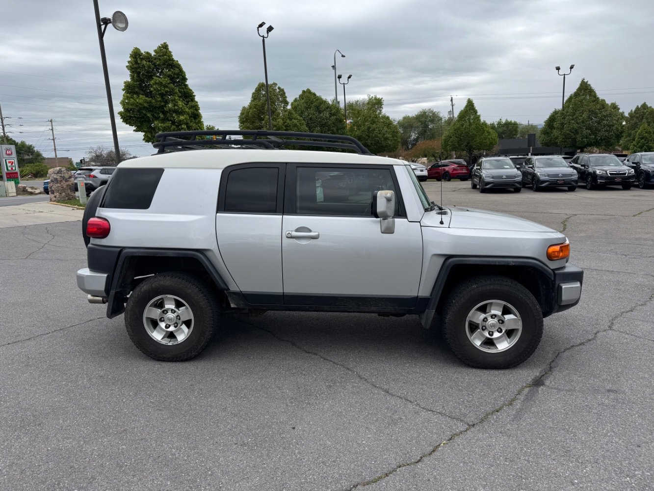 Used 2008 Toyota FJ Cruiser 4WD image 6