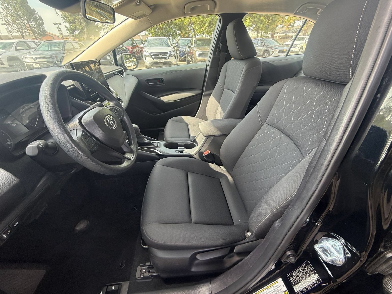 Used 2025 Toyota Corolla LE FWD image 22