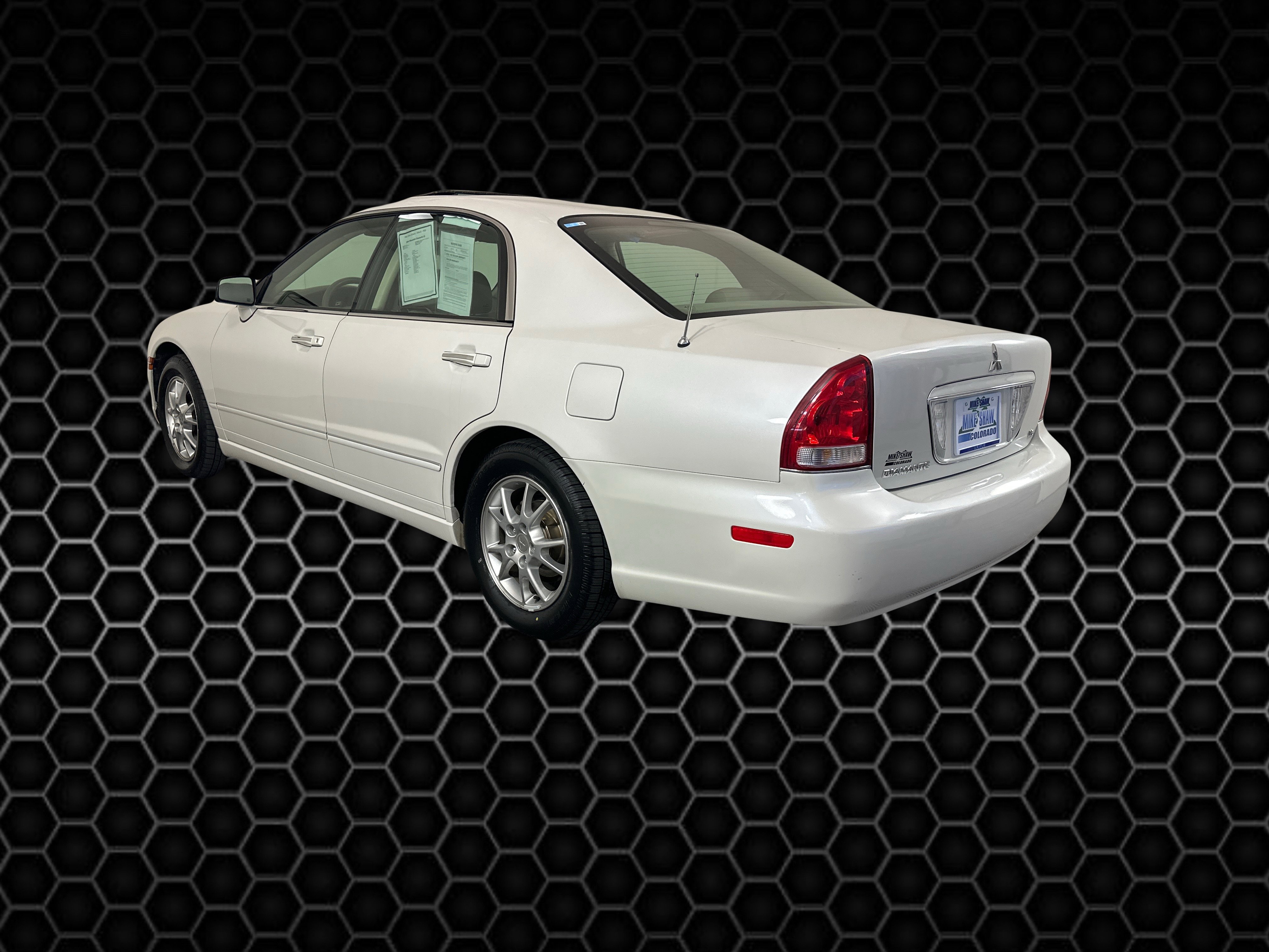 Used 2004 Mitsubishi Diamante LS image 12