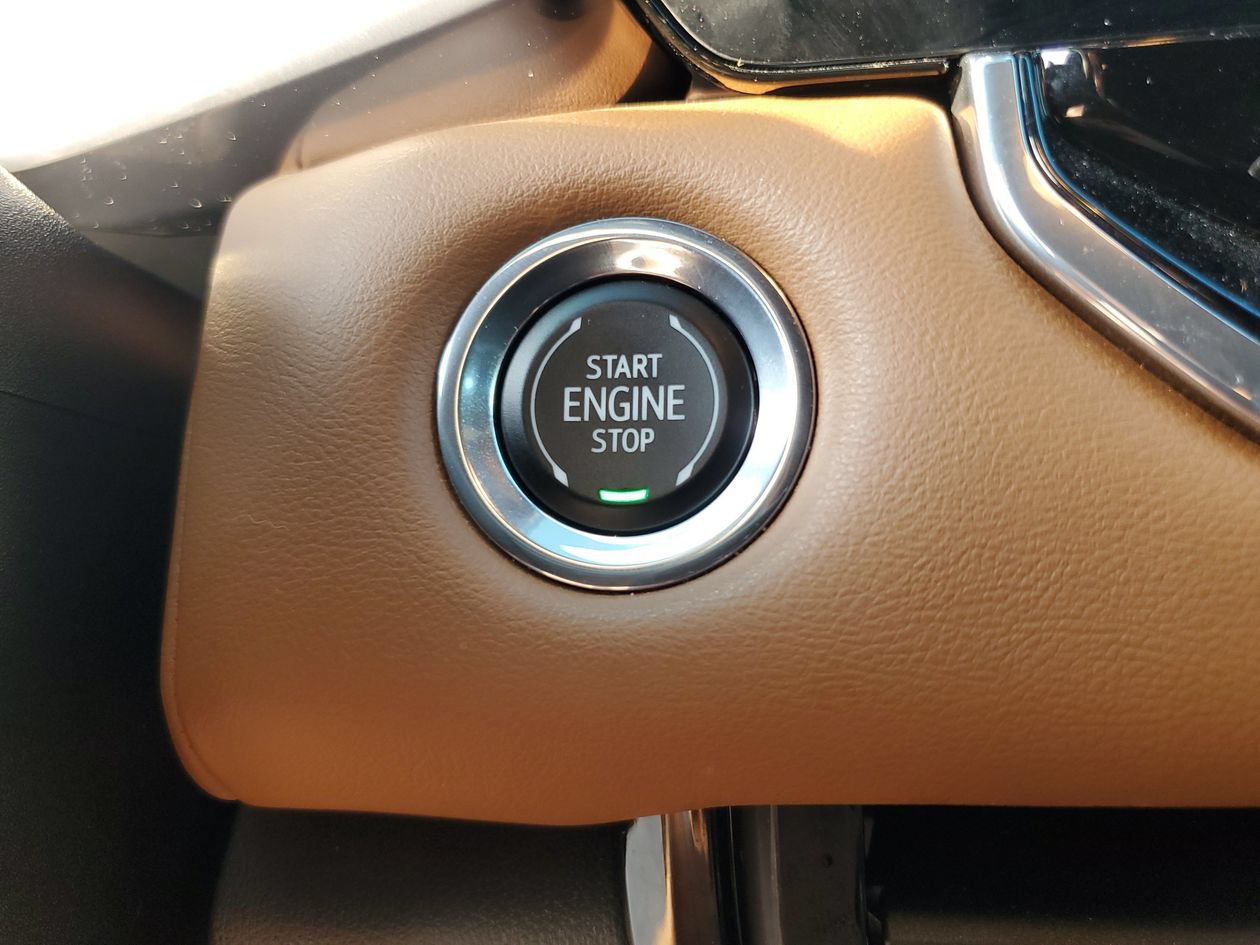Used 2024 GMC Canyon AT4 AWD/4WD image 24