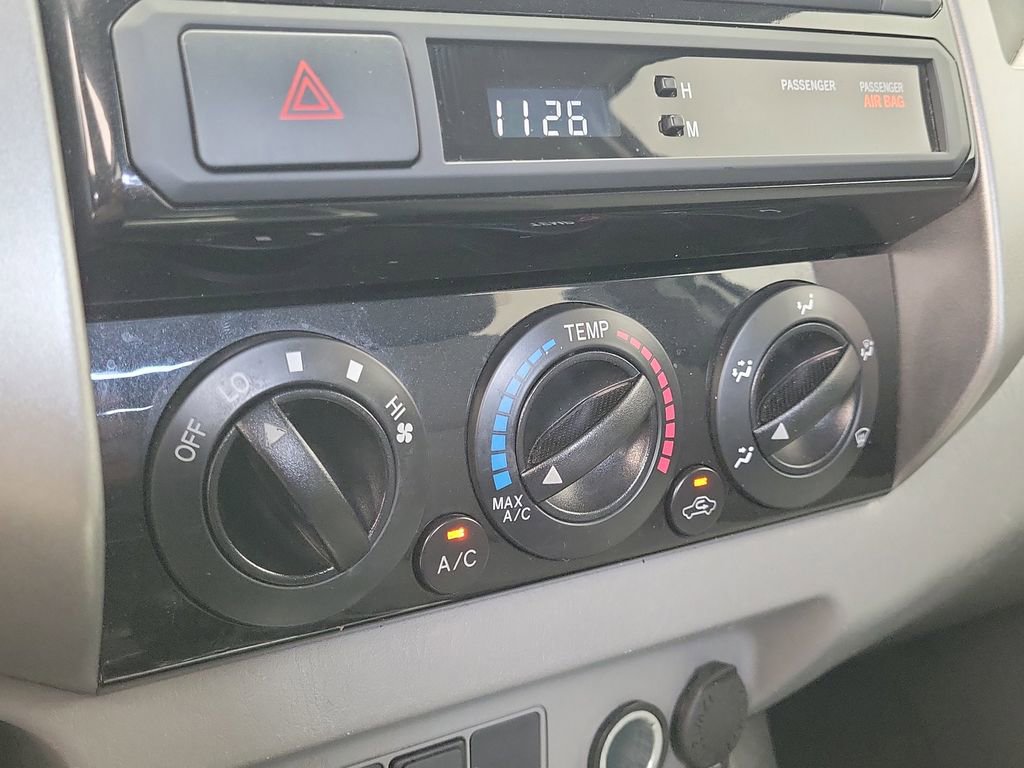 Used 2013 Toyota Tacoma PreRunner w/ SR5 Pkg image 27