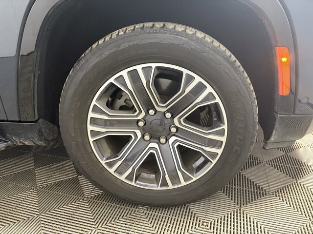 Used 2024 Jeep Wagoneer L Series II w/ Flexible Seating Group image 24