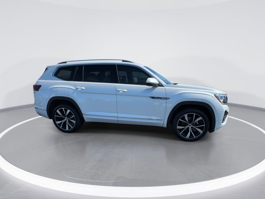 Used 2024 Volkswagen Atlas SEL Premium R-Line image 9
