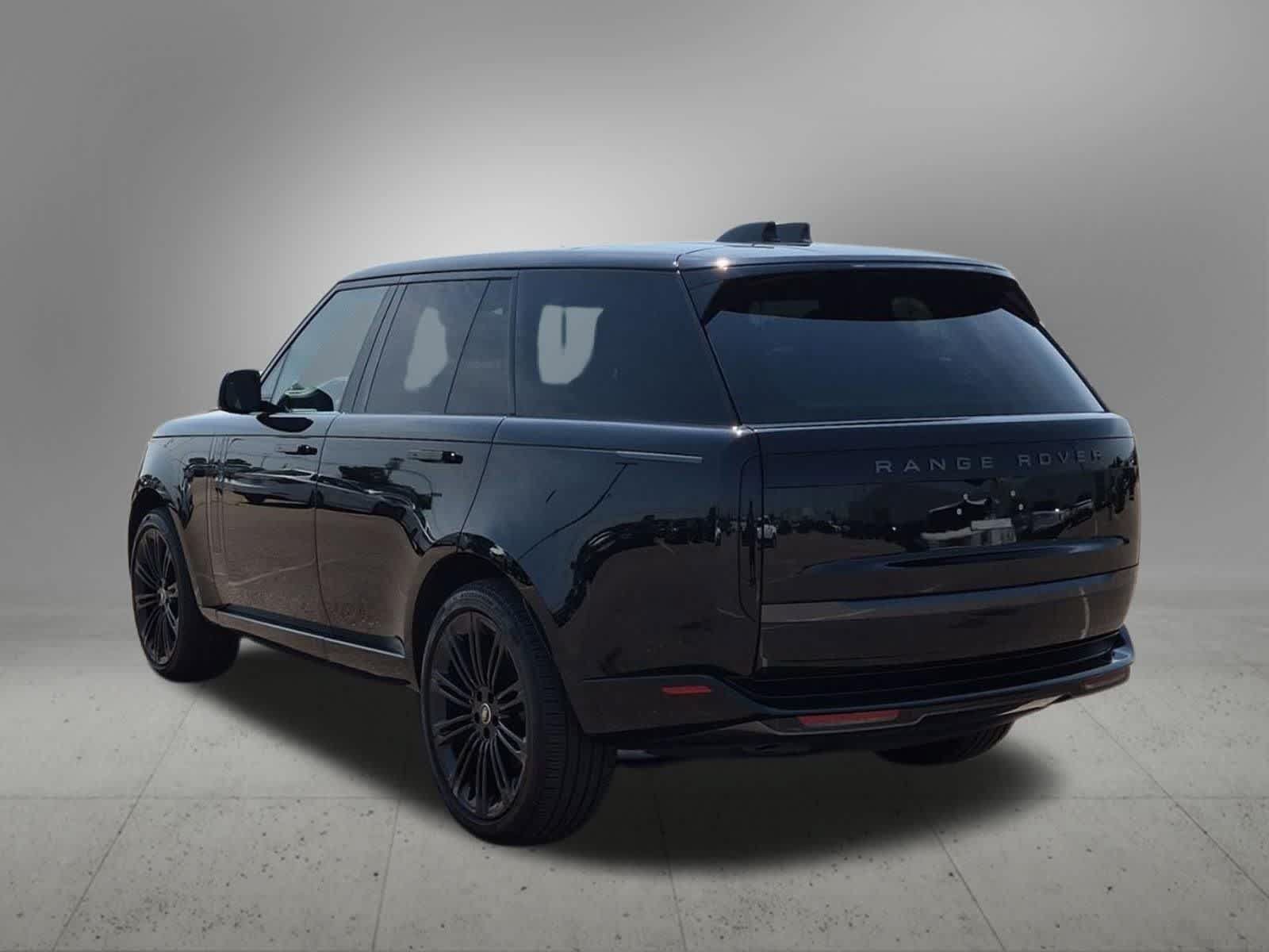 Certified 2025 Land Rover Range Rover SE AWD/4WD image 4