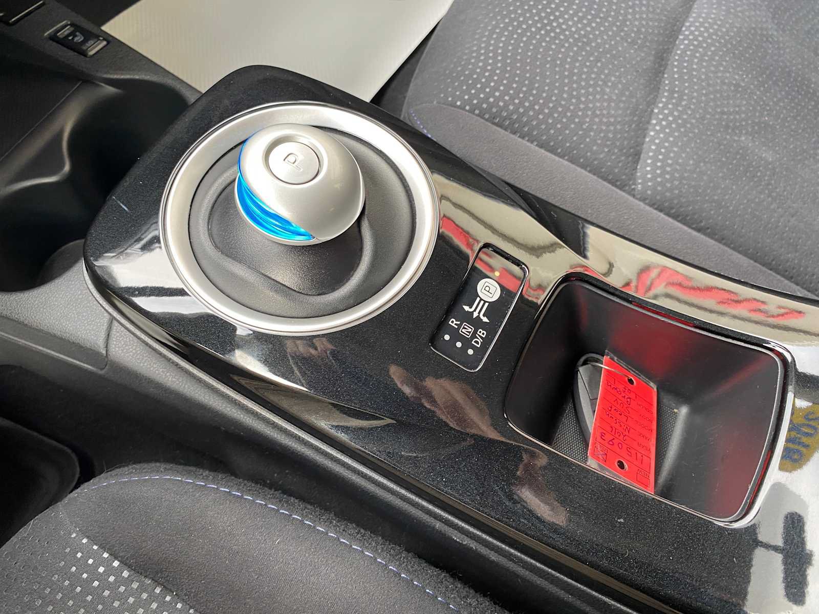 Used 2016 Nissan Leaf SV FWD image 22