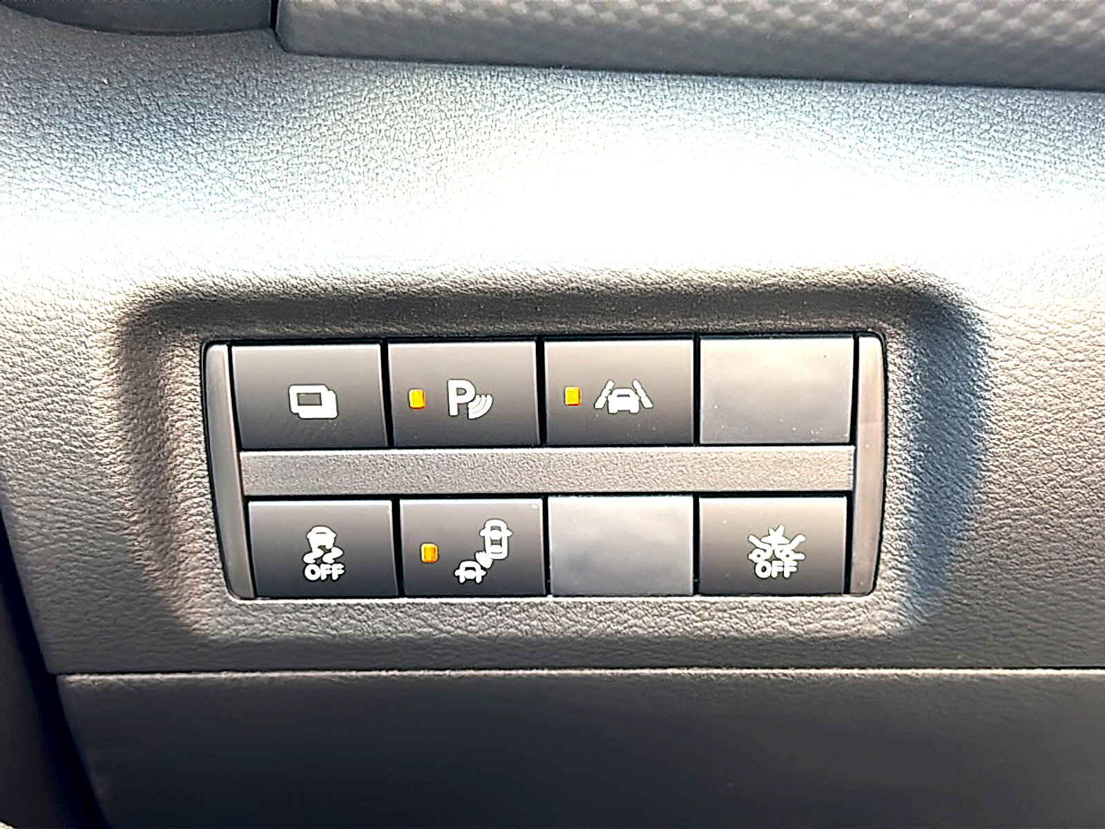 New 2025 Nissan Kicks Play S FWD image 25