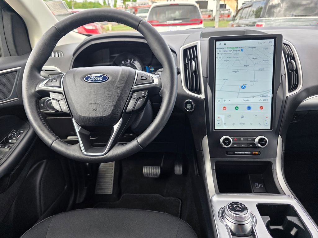 Used 2022 Ford Edge SEL w/ Convenience Package AWD/4WD image 10