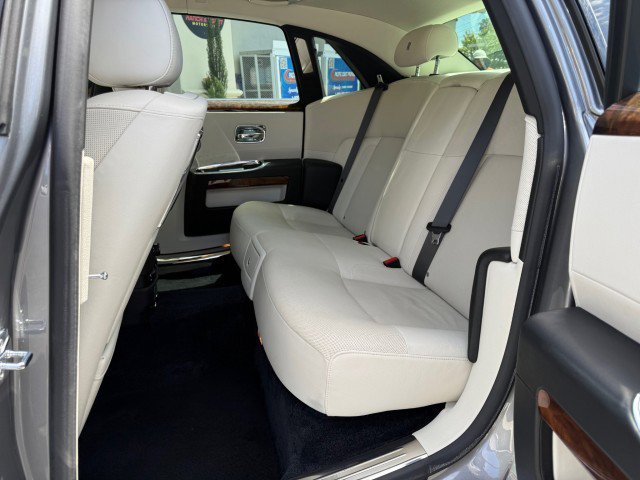 Used 2012 Rolls-Royce Ghost image 12