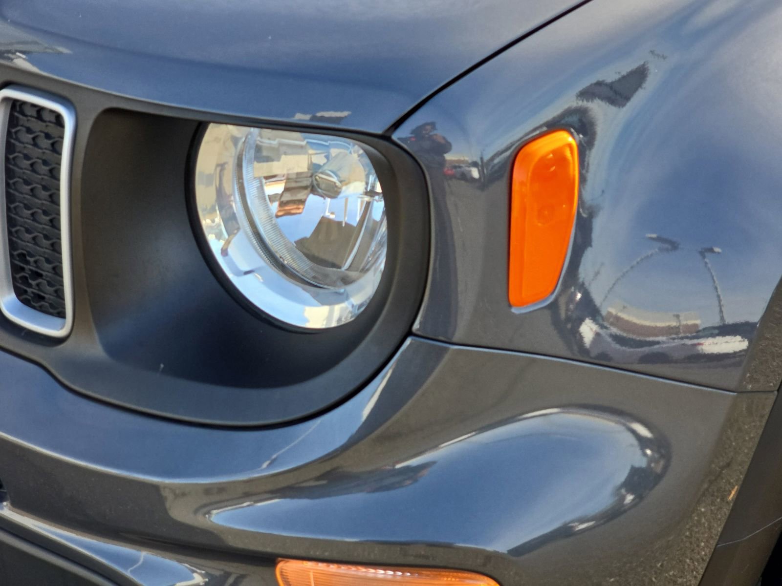 Used 2023 Jeep Renegade Latitude image 39