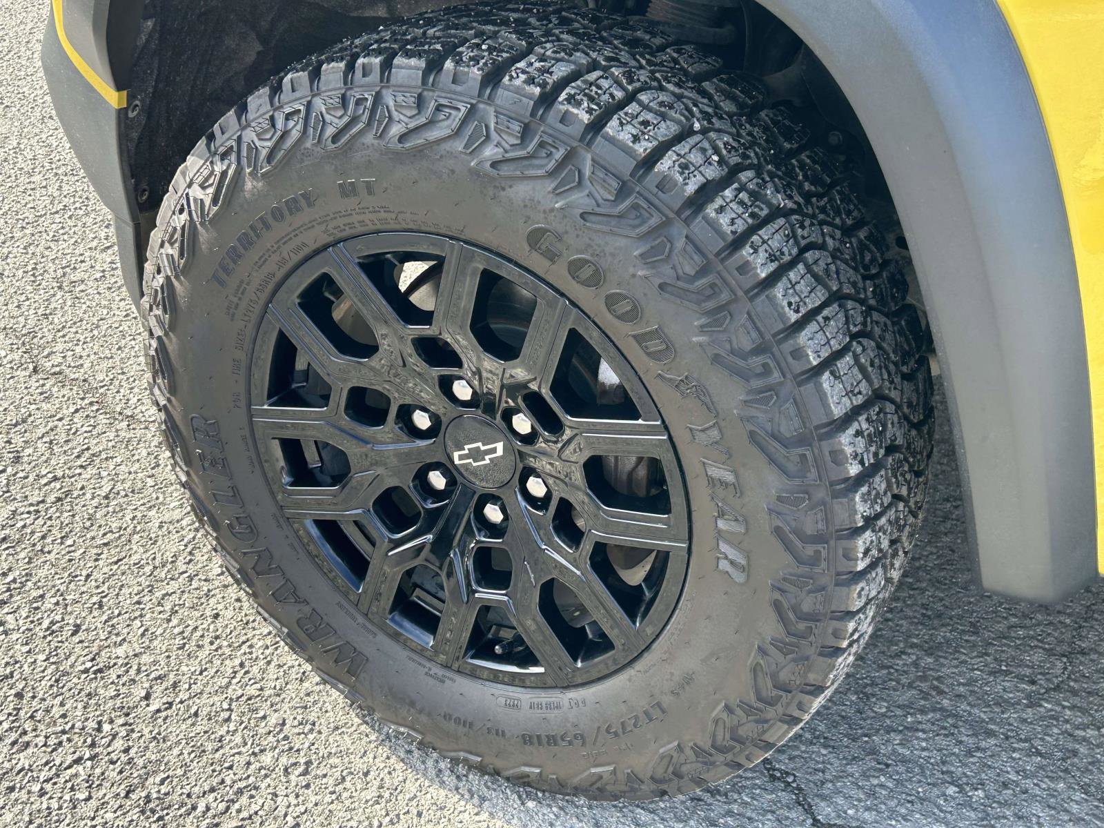 Used 2023 Chevrolet Colorado Trail Boss w/ Advanced Trailering Package image 9