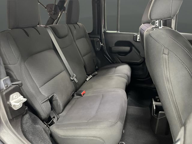Used 2022 Jeep Wrangler Unlimited Sport image 28