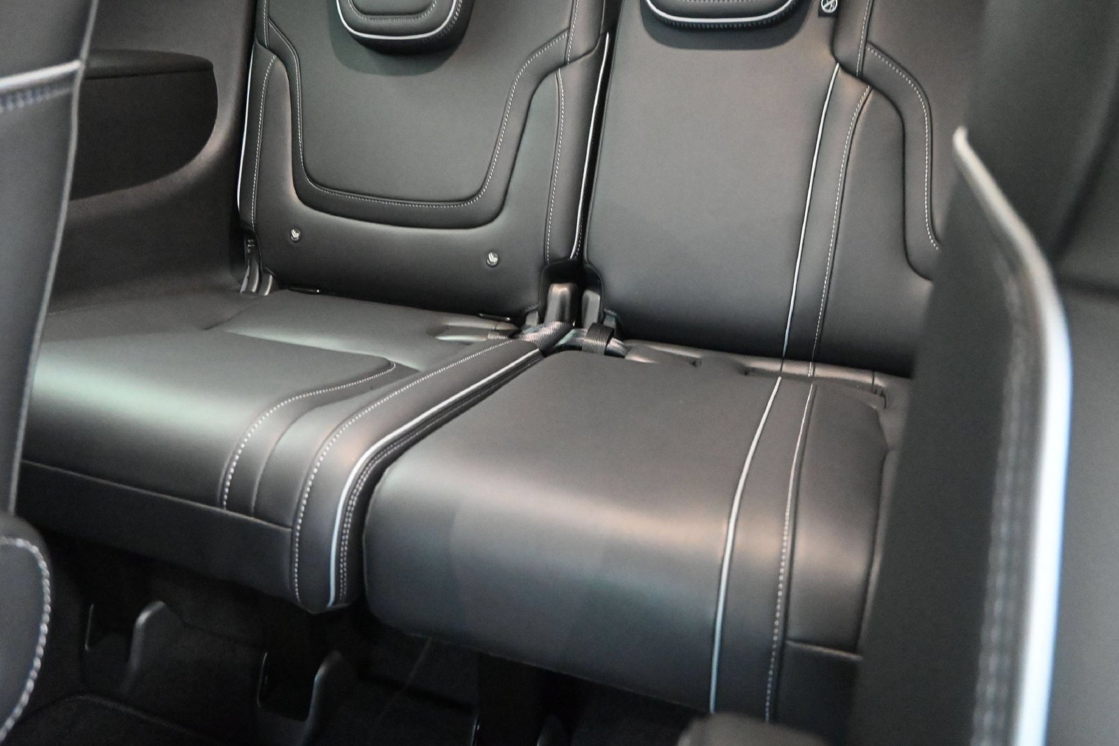 Certified 2025 INFINITI QX80 Luxe RWD image 18