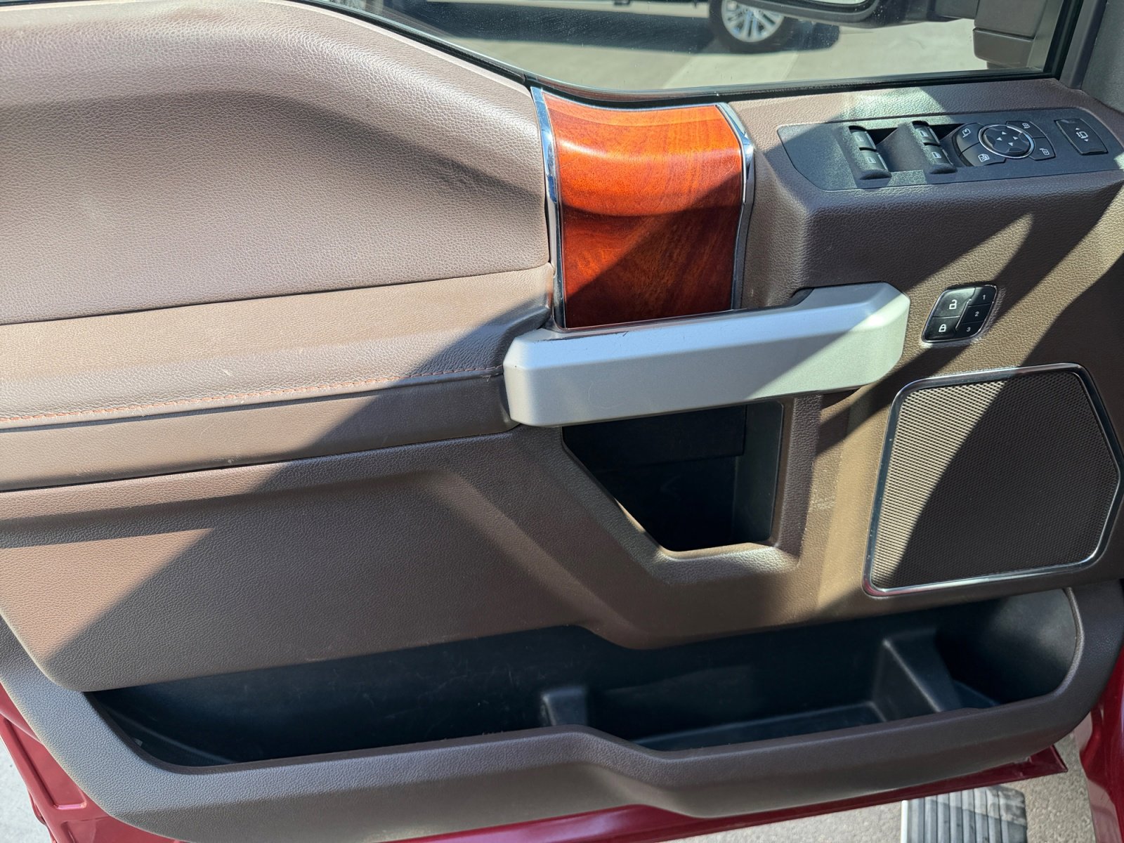 Used 2019 Ford F250 King Ranch w/ King Ranch Ultimate Package AWD/4WD image 17