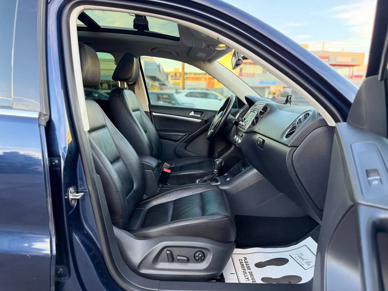 Used 2013 Volkswagen Tiguan SEL image 34