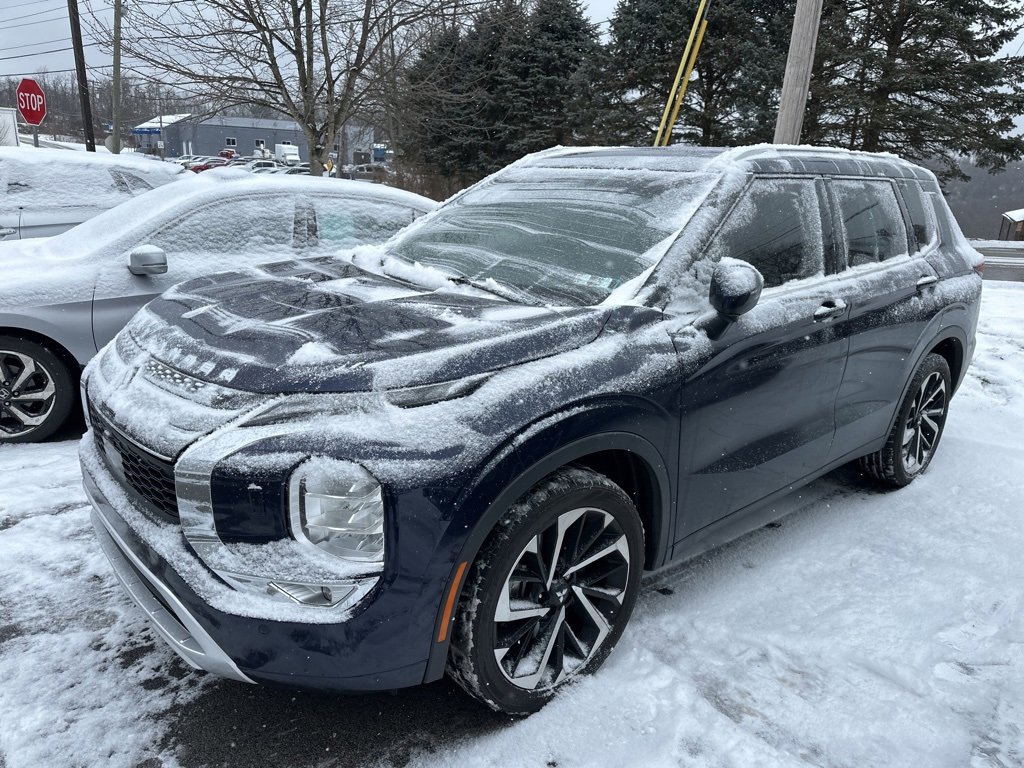 Used 2023 Mitsubishi Outlander SEL image 7