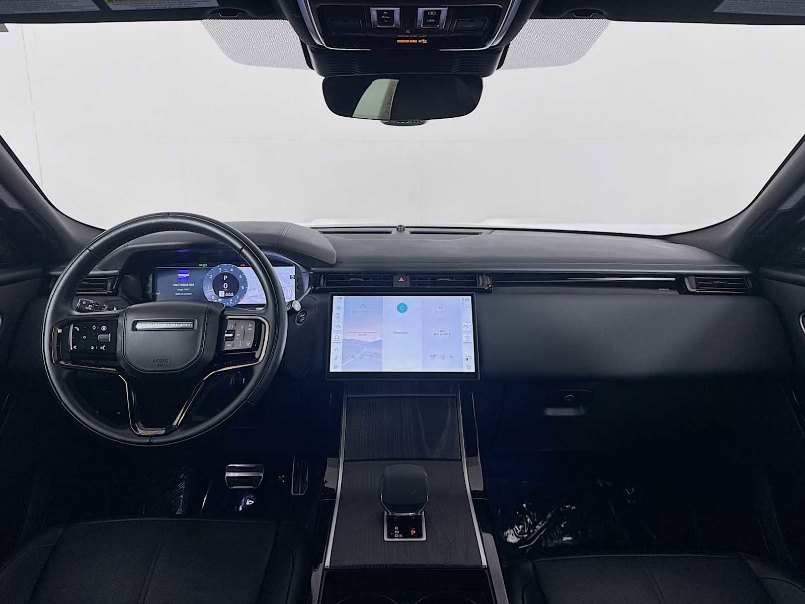 Used 2026 Land Rover Range Rover Velar Dynamic SE image 22