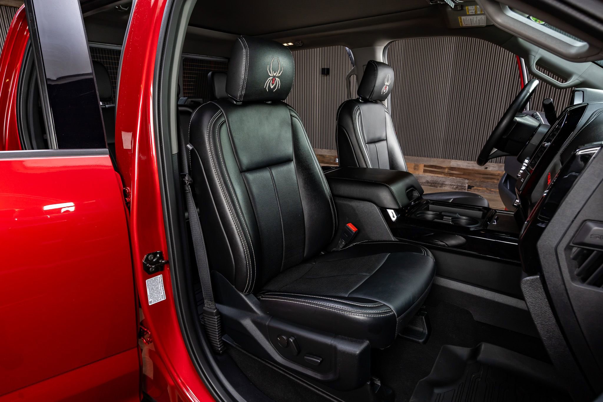 Used 2021 Ford F250 Lariat w/ Lariat Ultimate Package image 31